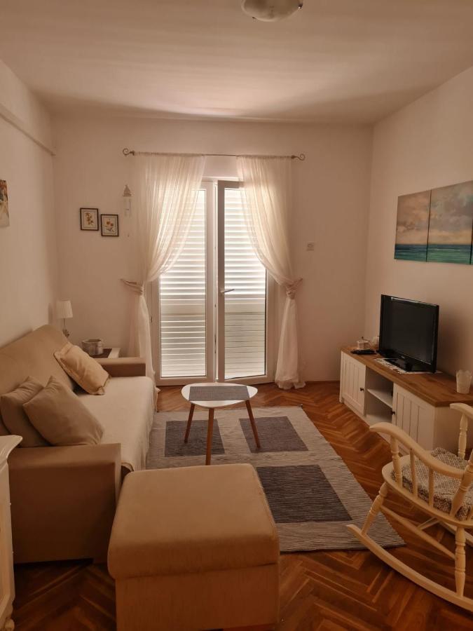Apartman Martic Klek Eksteriør billede