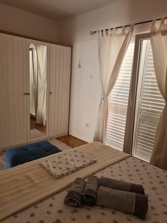 Apartman Martic Klek Eksteriør billede